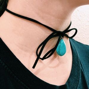 Black velvet & turquoise choker